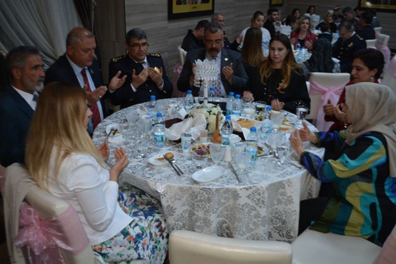 ŞEHİT VE GAZİ AİLELERİ İÇİN YEMEK