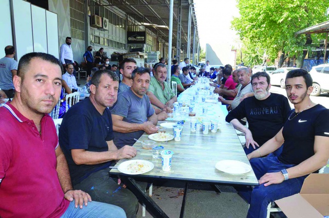 Geleneksel Aşure Ve Pilav Günü Yapıldı