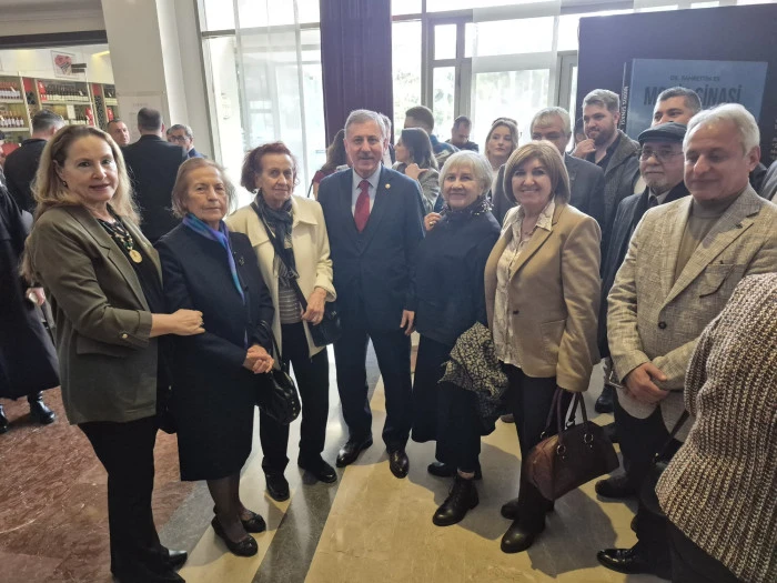 &ldquo;MORİS ŞİNASİ G&Ouml;RKEMLİ İYİLİK&rdquo; BELGESELİNİN GALASI YAPILDI