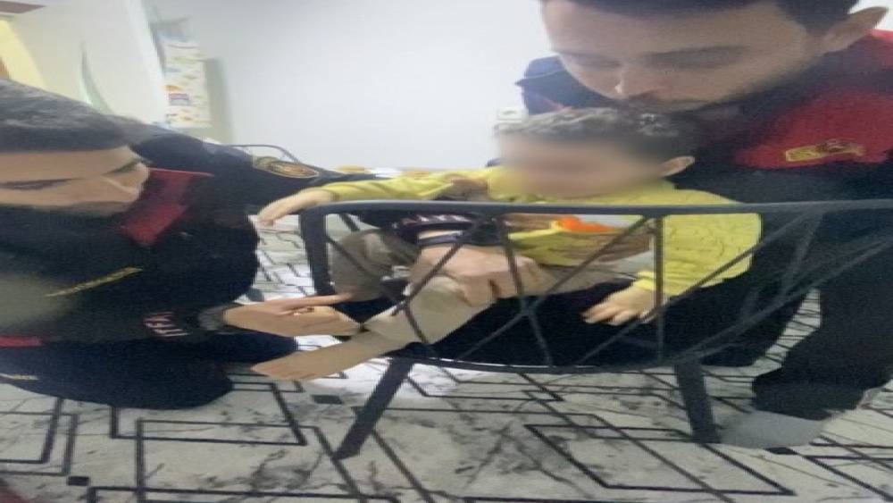 İtfaiyeci babanın oğlunu mesai arkadaşları kurtardı