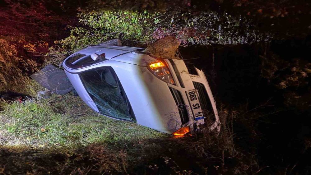 Bolu’da otomobil takla attı: Yaralı sürücü ehliyetsiz çıktı
