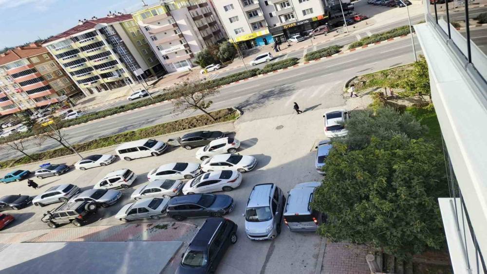 Yemin töreni öncesi Bilecik’te park karmaşası
