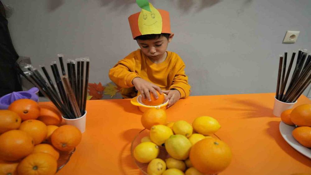 Keçiören’de çocuklara C vitamini şenliği
