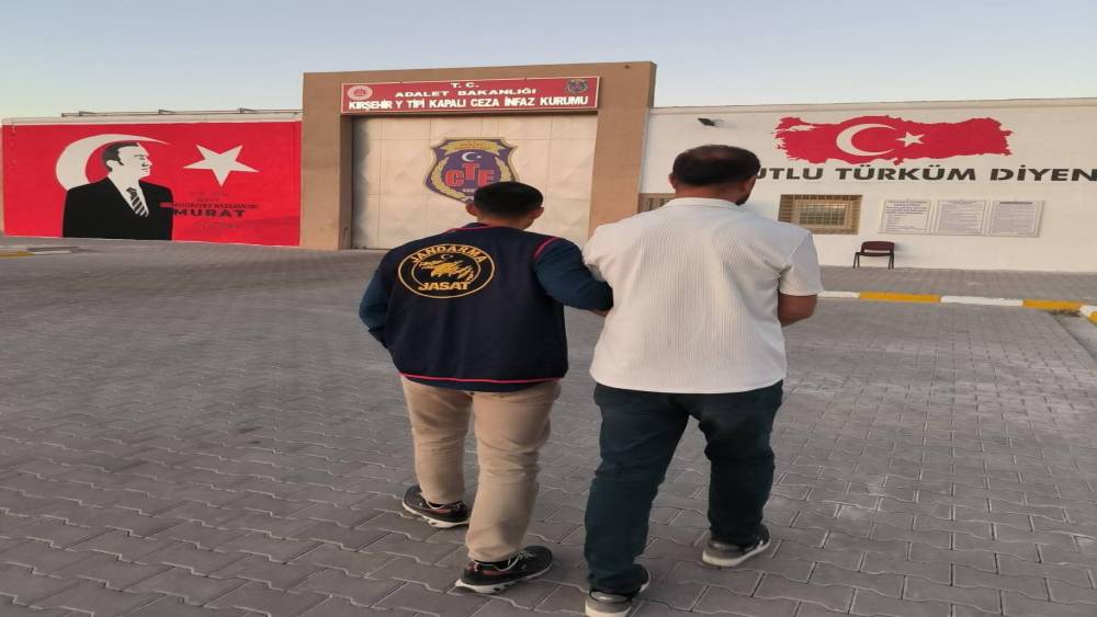 Kırşehir’de kesinleşmiş hapis cezası bulunan firari yakalandı
