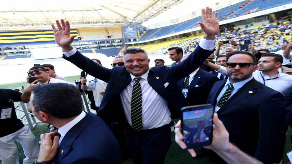 Sadettin Saran’a kongre üyelerinden destek