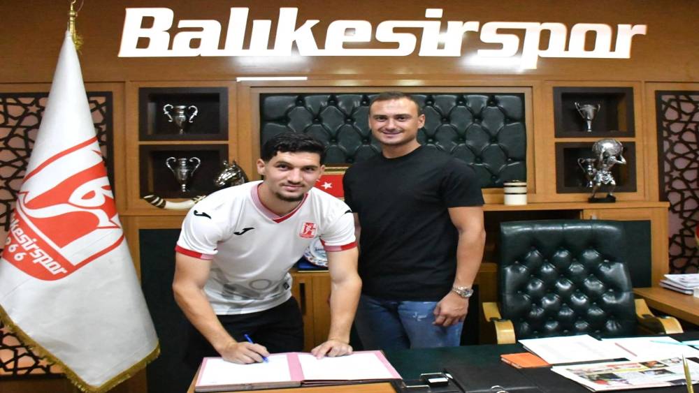 Balıkesirspor transferde Ali Topçu ve Harun Toprak’a imza attırdı

