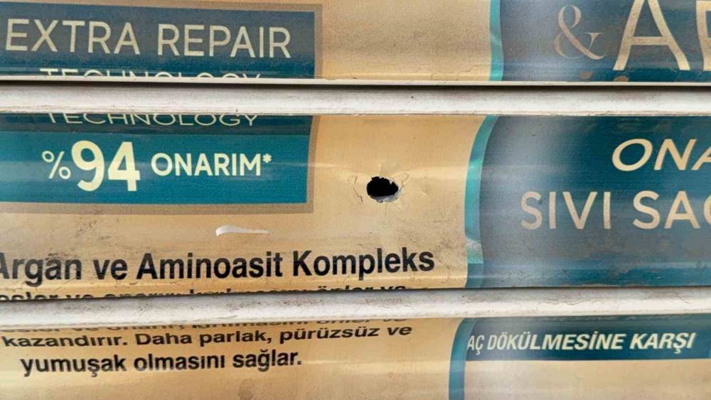 Diyarbakır&rsquo;da eczaneye silahlı saldırı
