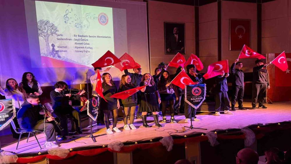 Balıkesir Lisesi&rsquo;nin 141. yılı coşkuyla kutlandı
