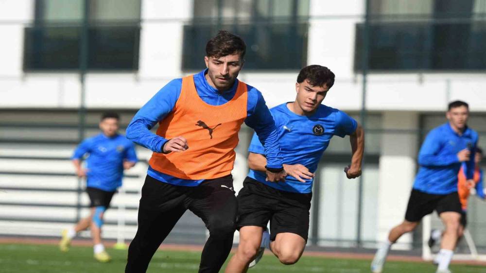 Manisa FK, Serikspor hazırlıklarına &ccedil;arşamba g&uuml;n&uuml; başlayacak
