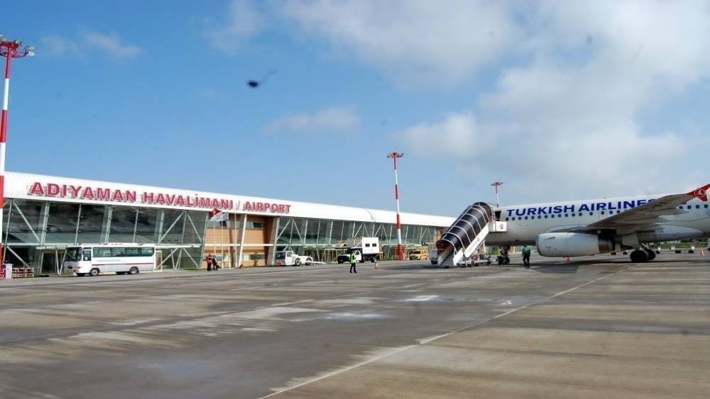 Adıyaman&rsquo;da sis nedeniyle u&ccedil;ak seferi iptal edildi
