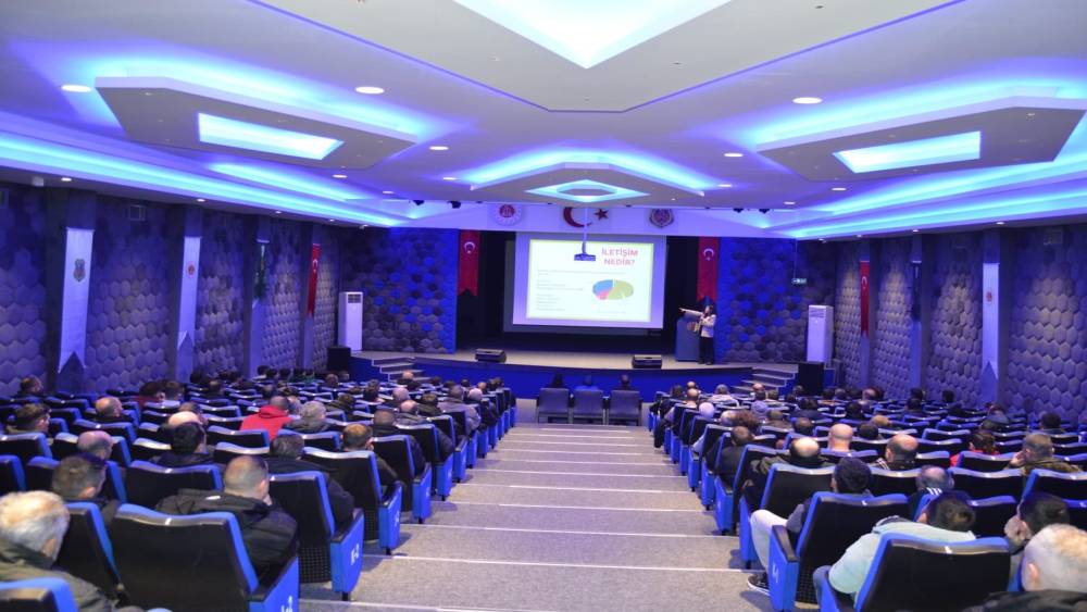 Eskişehir&rsquo;de h&uuml;k&uuml;ml&uuml;lere &lsquo;Etkili İletişim&rsquo; eğitimi
