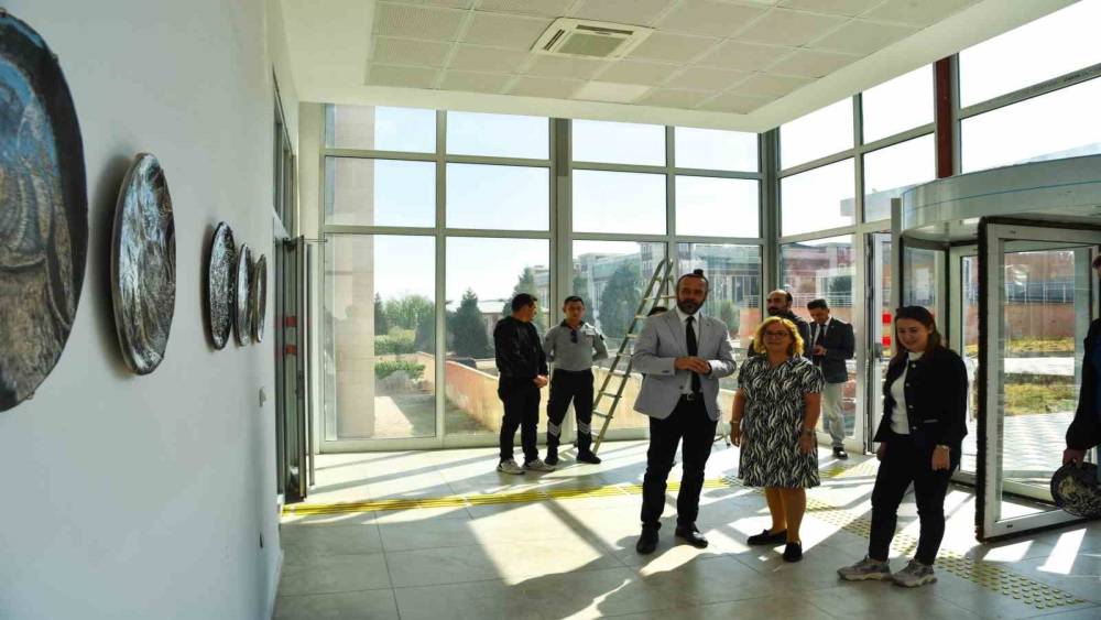 BŞEÜ’de sanat ve estetik buluştu
