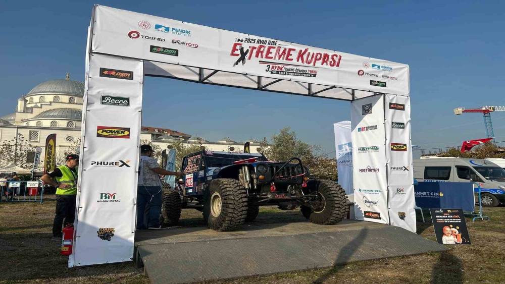 Pendik’te off-road yarışları nefesleri kesti
