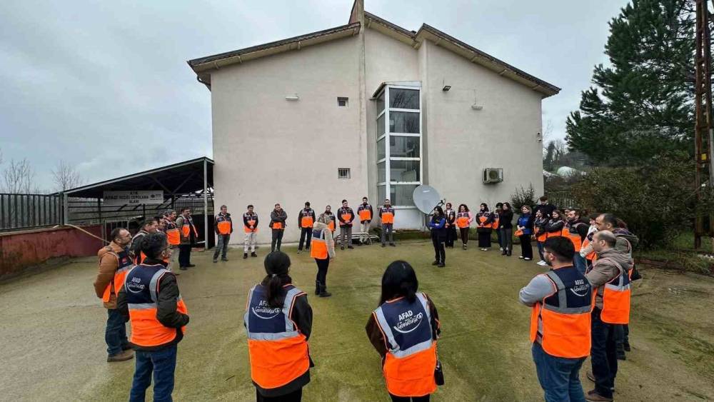 Bartın&rsquo;da AFAD g&ouml;n&uuml;ll&uuml;lerine farkındalık eğitimi
