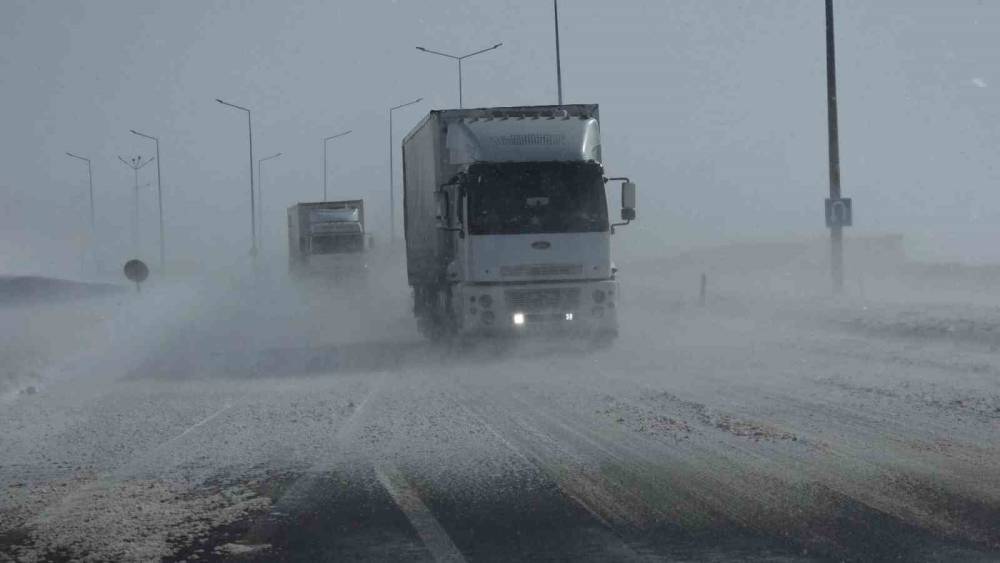 G&uuml;zeldere Ge&ccedil;idi&rsquo;nde tipi trafiği olumsuz etkiliyor
