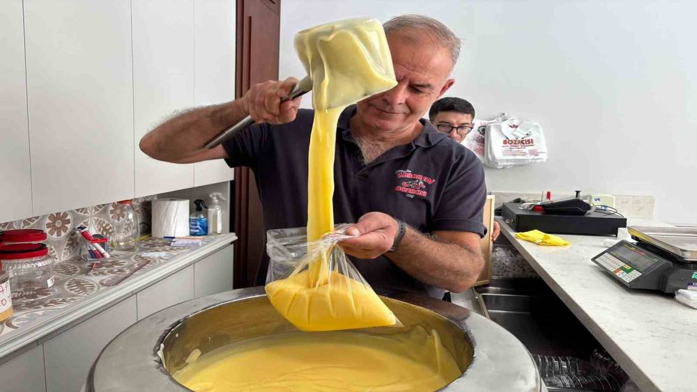 Soğuk havanın şifalı i&ccedil;eceği boza
