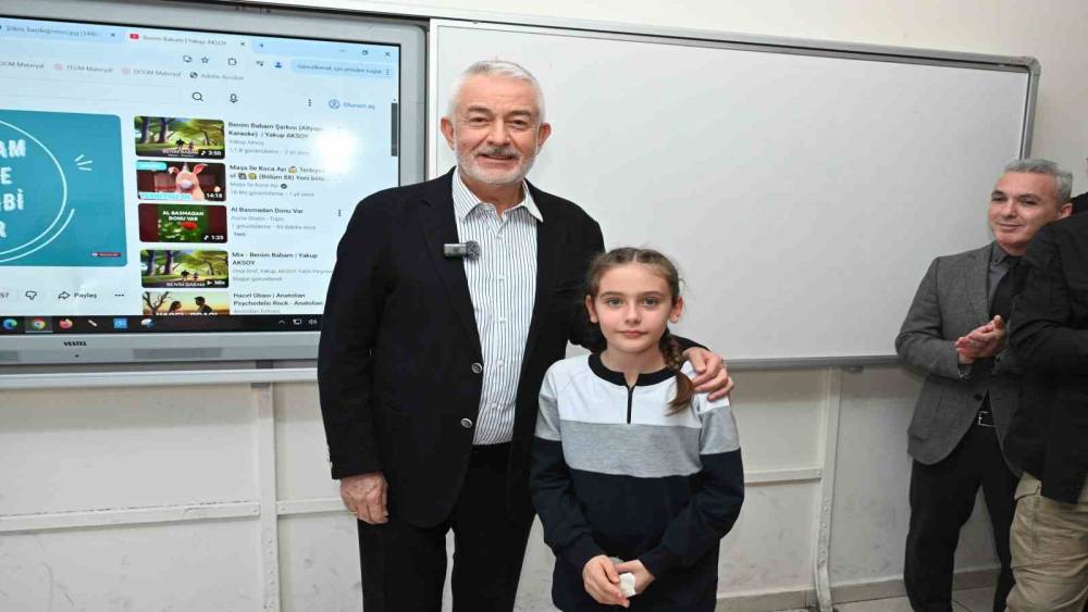 Minik başkanın sınıftaki seçim sözü yerine getirildi
