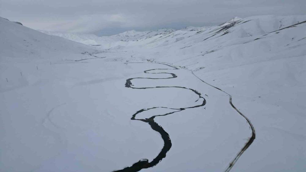 Buz tutan menderesler &ccedil;&ouml;z&uuml;ld&uuml;
