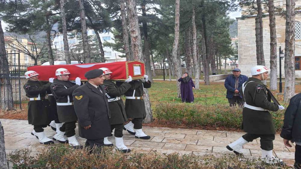 Kore Gazisi Akşehir&rsquo;de son yolculuğuna uğurlandı

