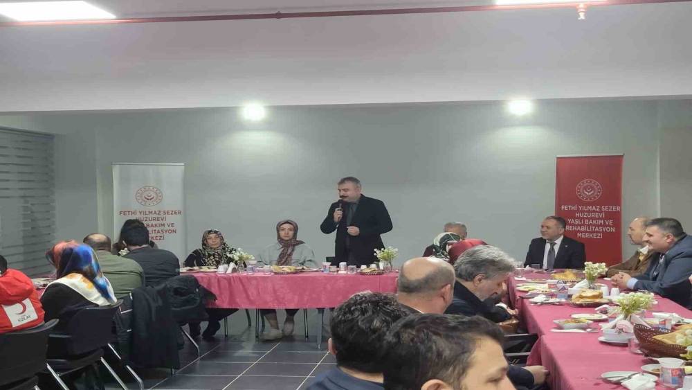 Eskişehir’de huzurevi sakinleri iftar sofrasında buluştu