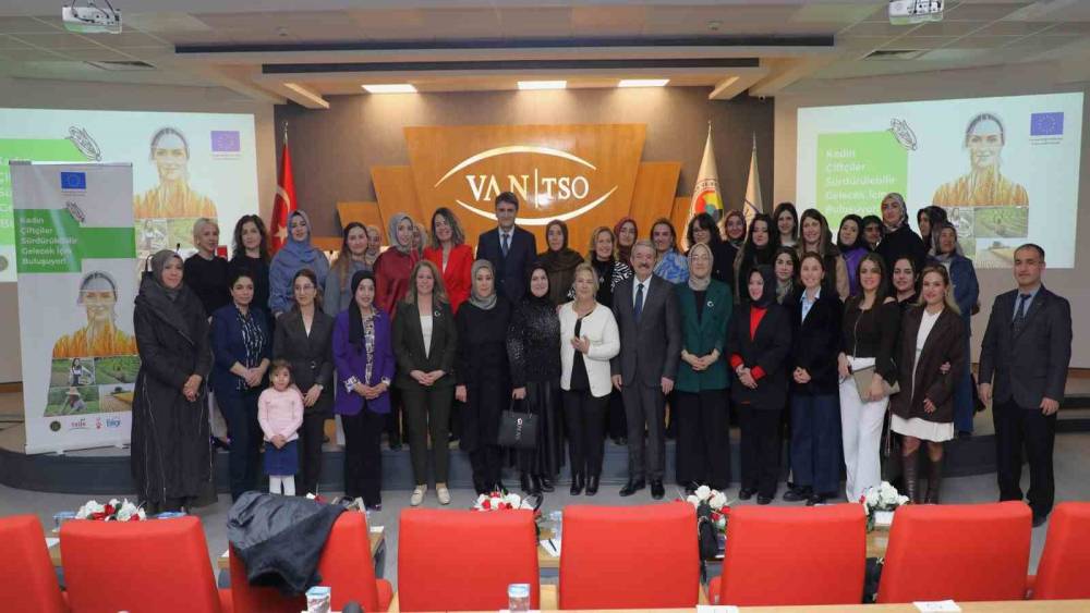 Van&rsquo;da "Kadın &Ccedil;ift&ccedil;iler S&uuml;rd&uuml;r&uuml;lebilir Gelecek İ&ccedil;in Buluşuyor Programı" d&uuml;zenlendi
