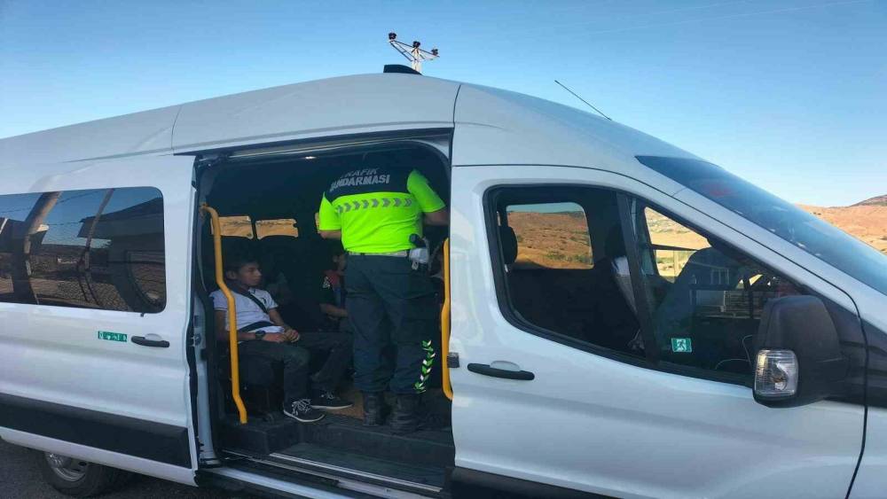 Bingöl’de okul çevreleri ve servisler denetlendi
