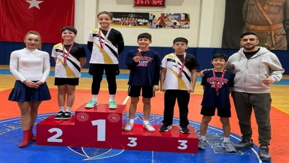 T&uuml;rkiye Cimnastik Federasyonu&rsquo;nun alt branşı Parkur, Manisa&rsquo;da ilk kez d&uuml;zenlendi
