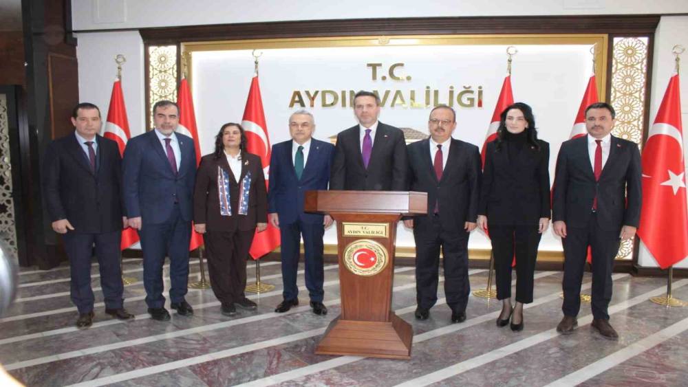 Enerji ve Tabii Kaynaklar Bakanı Bayraktar Aydın&rsquo;da
