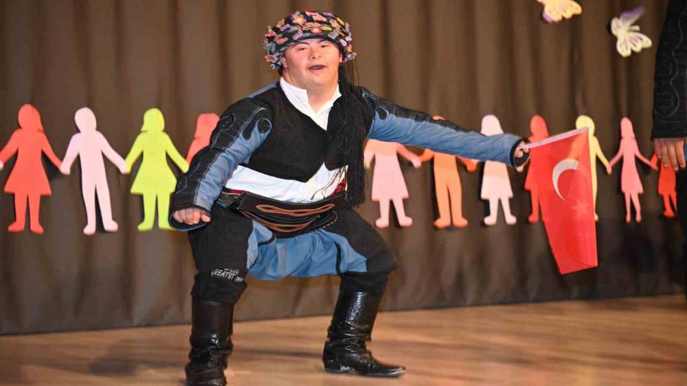 Demirci&rsquo;de Engelliler Haftasında muhteşem etkinlik
