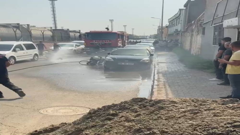 Batman’da park halindeki otomobil yandı
