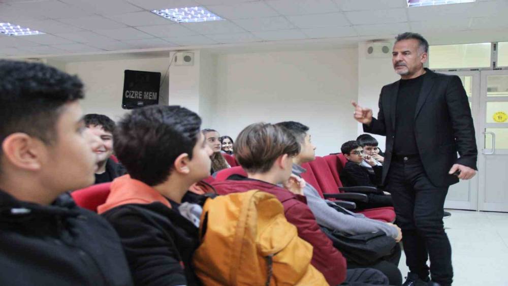 Cizre&rsquo;de LGS adaylarına &rsquo;şafak&rsquo; desteği
