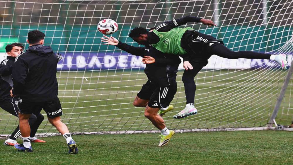 Beşiktaş, Gen&ccedil;lerbirliği ma&ccedil;ı hazırlıklarını tamamladı
