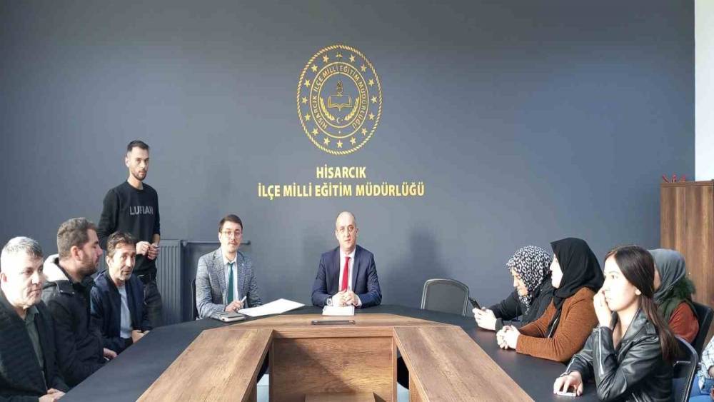 Müdür Hasan Kilitci; 