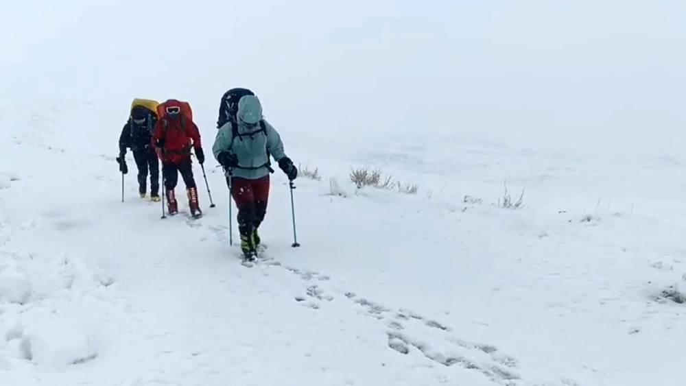 S&uuml;phan Dağı tırmanışı hava muhalefetine takıldı
