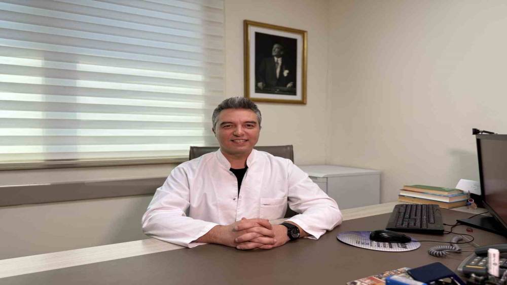 Hemoroidde &rsquo;ekran bağımlılığı&rsquo; etkisi: "Son zamanlarda 20&rsquo;li 40&rsquo;lı yaşlarda olduk&ccedil;a pik yaptı"
