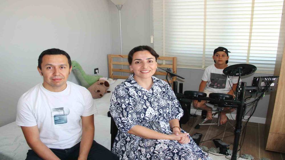 Pazardaki oyuncak davulla başladı, daha 9 yaşında okul orkestrasının ritmi oldu
