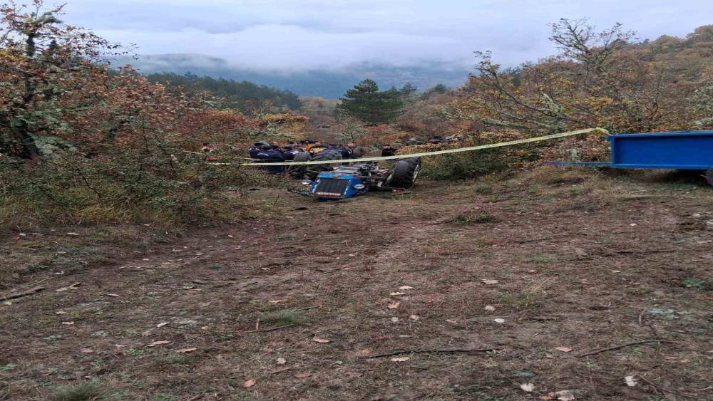 Kastamonu’da devrilen traktörün sürücüsü hayatını kaybetti
