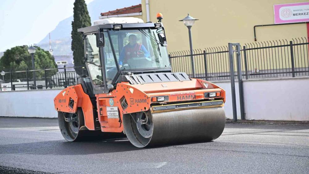 B&uuml;y&uuml;kşehirden hastane otoparkına 2 bin ton sıcak asfalt
