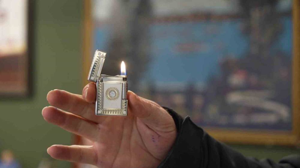 Servet değerindeki &ccedil;akmaklar g&ouml;renlerin ilgisini &ccedil;ekiyor
