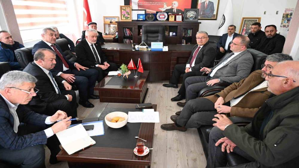 Başkan Şükrü Başdeğirmen Aksu’da muhtarların taleplerini dinledi