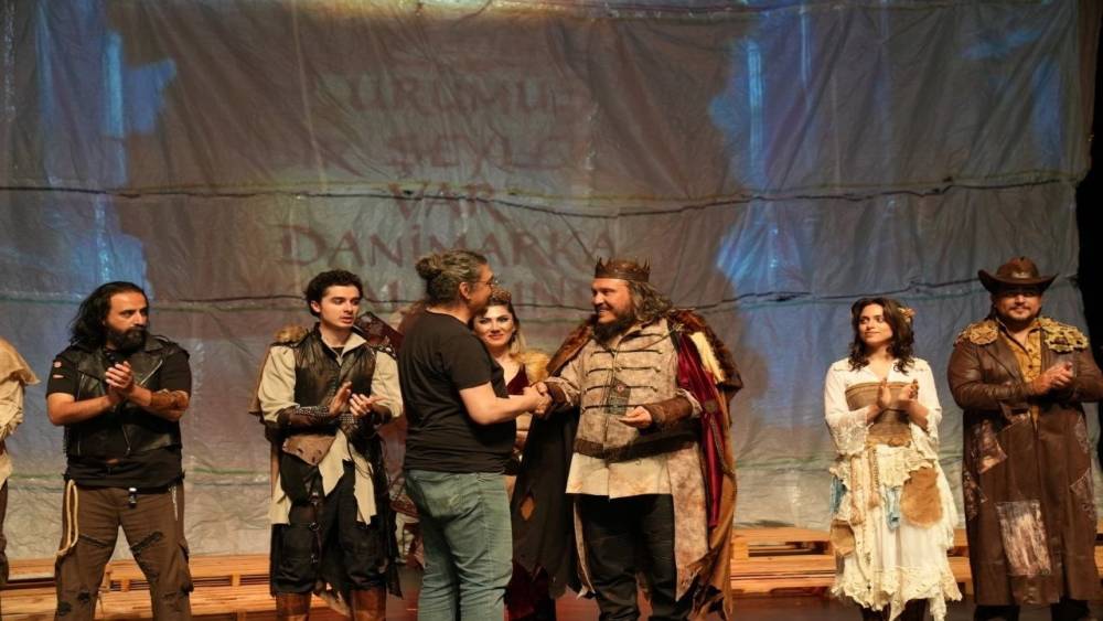 Uluslararası Tiyatro Festivali Denizli&rsquo;ye sanat r&uuml;zgarı estirdi
