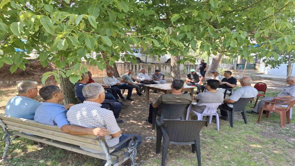 Uşak’ta yeni destekleme modeli ve kuraklık tedbirleri çiftçilere anlatıldı
