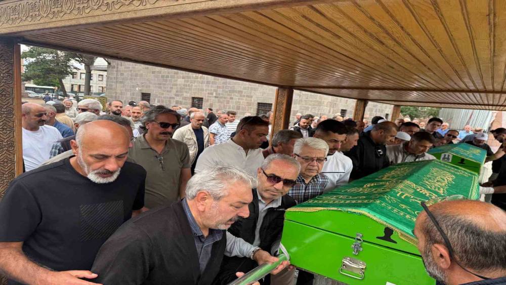 Gazeteci Fuat Kantarcı Erzurum&rsquo;da son yolculuğuna uğurlandı
