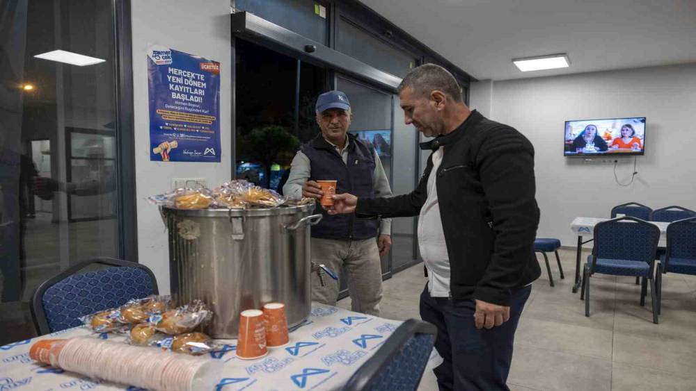 Mersin&rsquo;de emek&ccedil;ilere &uuml;cretsiz &ccedil;orba
