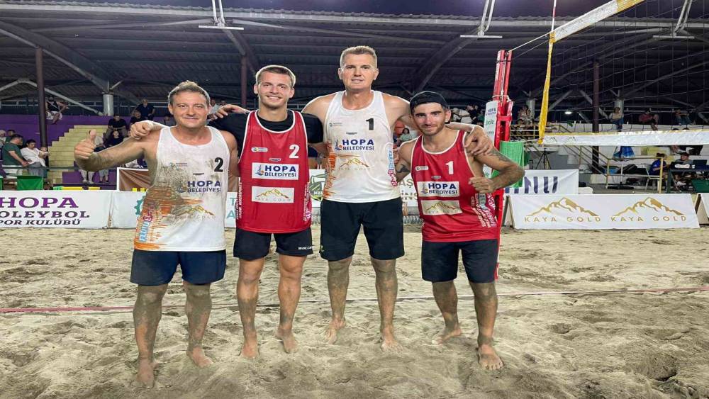 Karadeniz sahilinde uluslararası voleybol coşkusu
