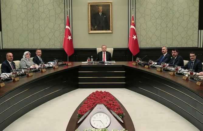 Kabine toplantısı ne zaman yapılacak? G&ouml;zler Bakanlar Kurulu toplantısına &ccedil;evrildi