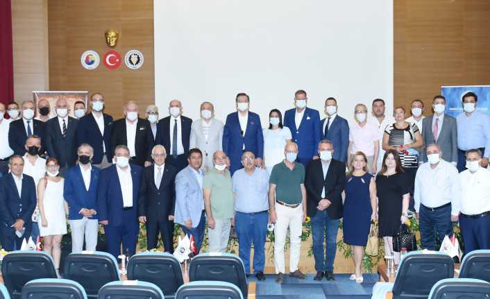 TOBB Başkanı Hisarcıklıoğlu, Manisa'da iş adamları ile buluştu