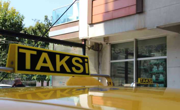 İzmir’de taksi ücretlerine zam