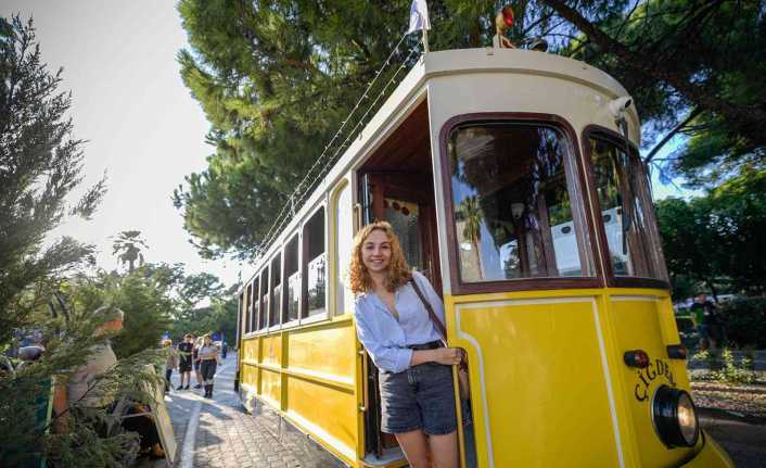 “Nostaljik Tramvay” fuar ziyaretçilerini geçmişe götürüyor