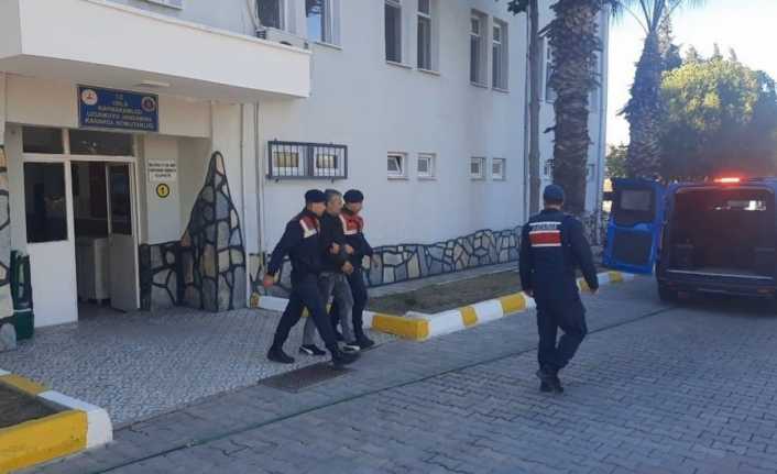 İzmir’de jandarma ekipleri aranan şahıslara göz açtırmıyor: 17 tutuklama